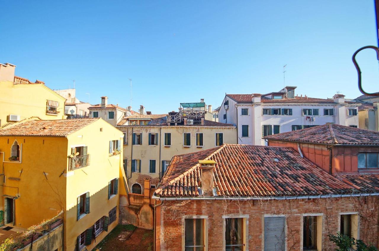 Ca' Circus 4 Rooms Wi-Fi Fibre Venice Exterior photo